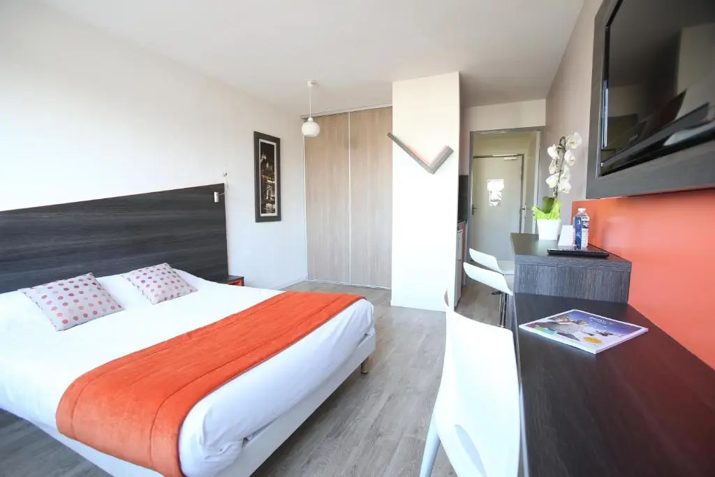 Adonis Paris Sud Apparthotel