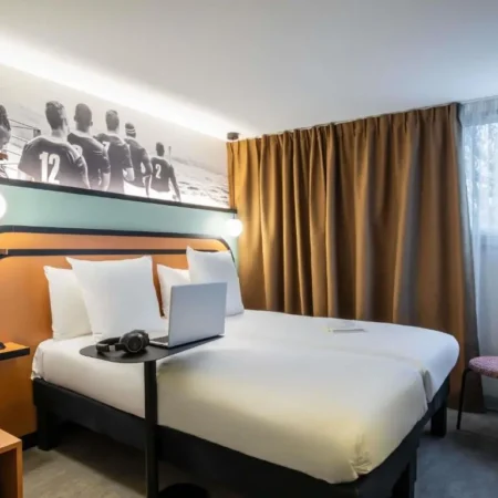 Hotel Kyriad Colombes