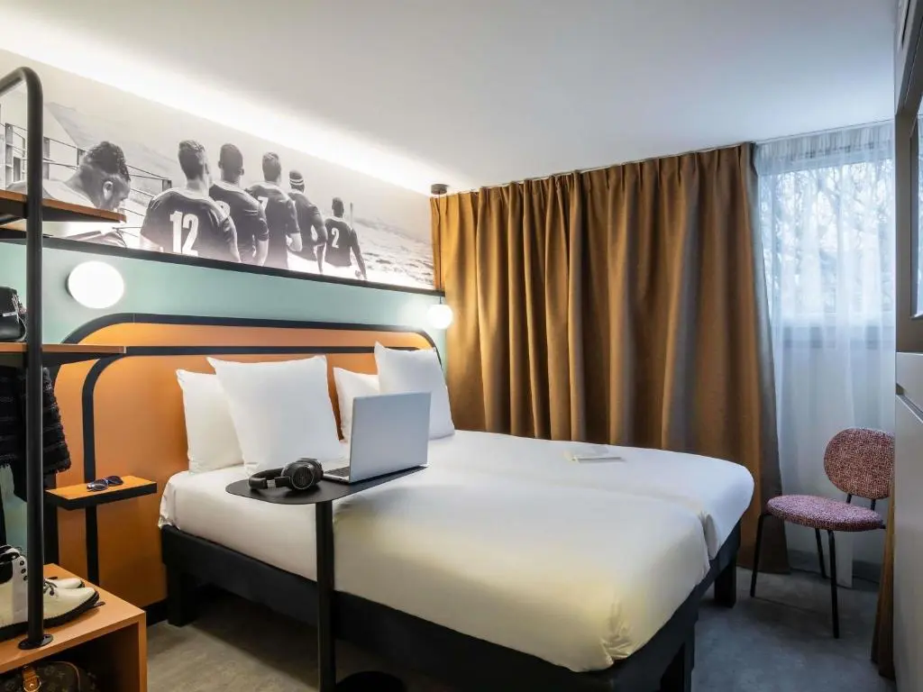 Hotel Kyriad Colombes