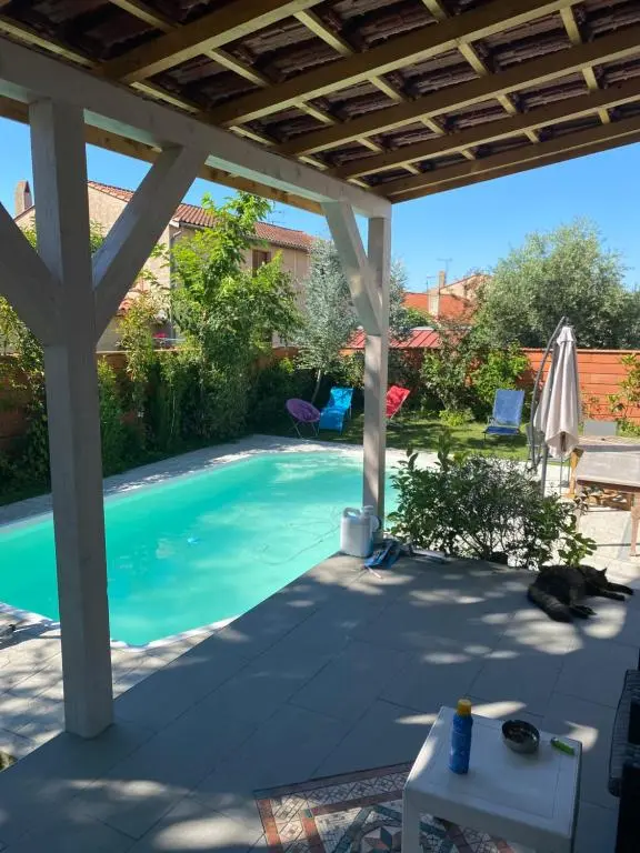 1 chambre d hote PISCINE CHAUFFEE NAGE CONTRE COURRANT