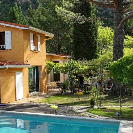 Chambres d’Hotes – Le Pin des Arches