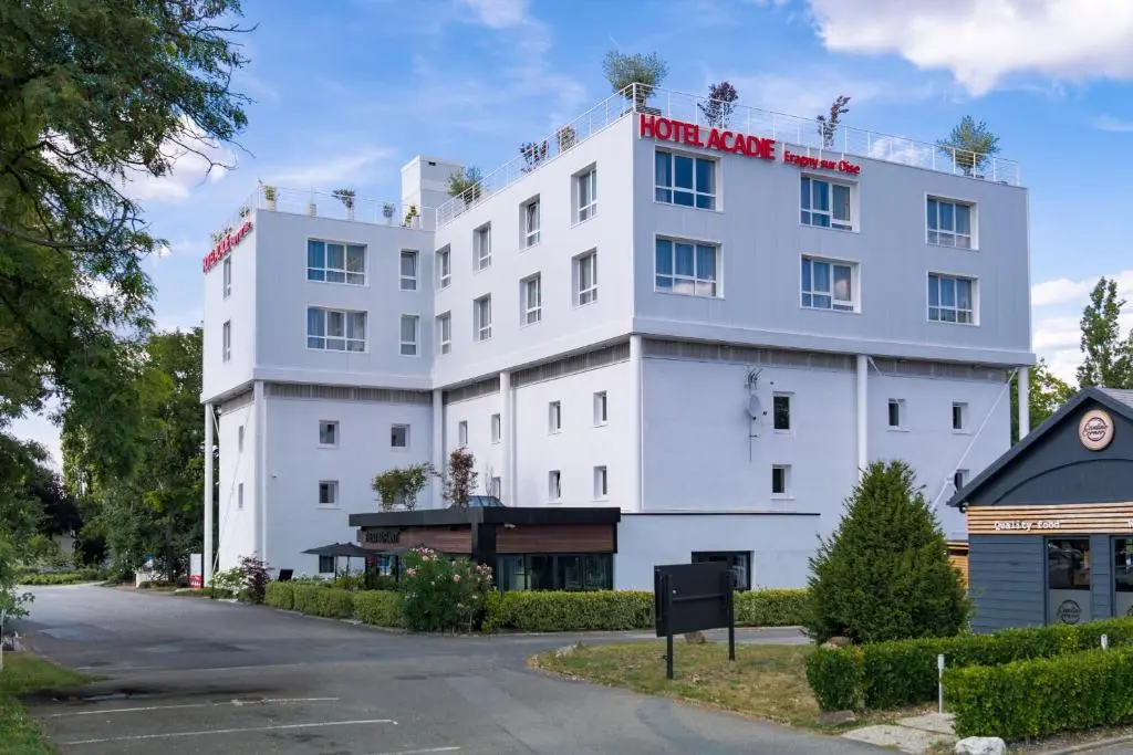 Comfort Hotel Cergy Pontoise