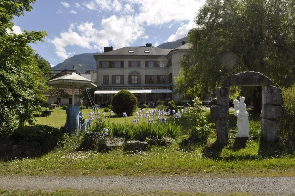 Hotel Du Parc – Manoir Du Baron Blanc