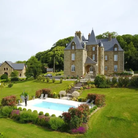Chateau de Monbrault