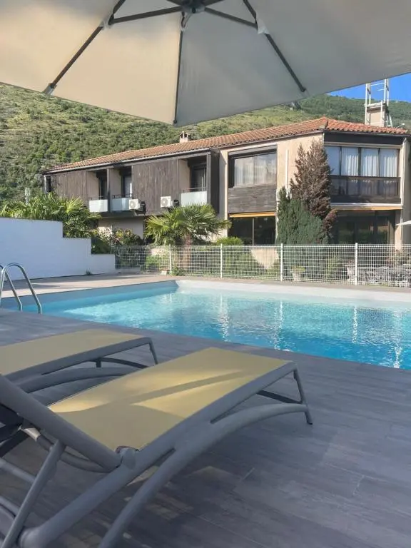 Hotel Pyrene