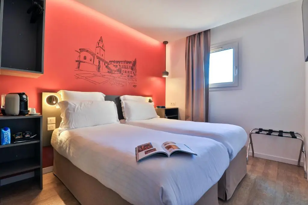 Hotel restaurant Kyriad Frejus