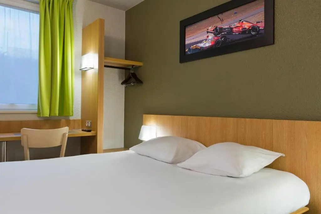 ENZO HOTEL