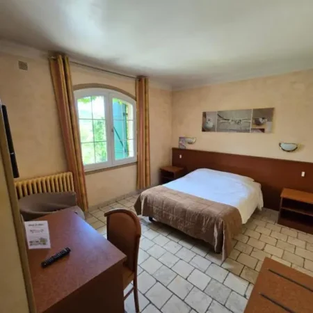 Auberge les Aromes – Hotel Restaurant