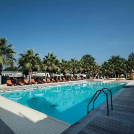 Holiday Marina Resort