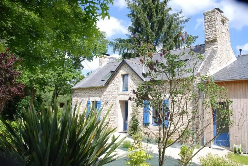 Gites GUIDEL, pension chevaux au Domaine des Cavaliers