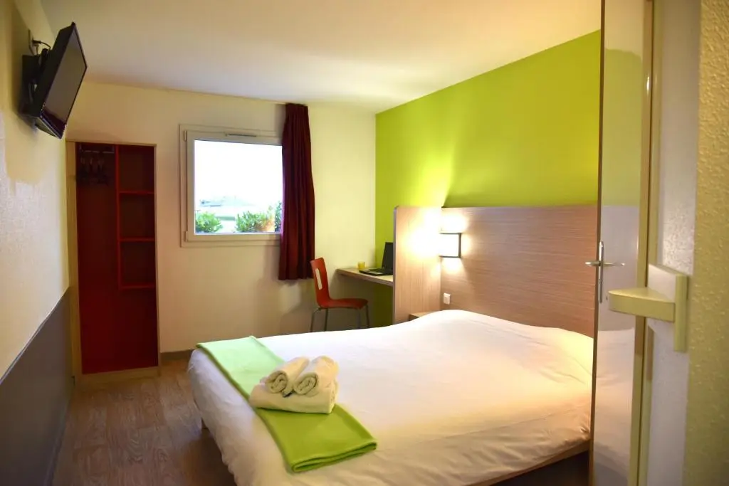Hotel Sweet and Smart