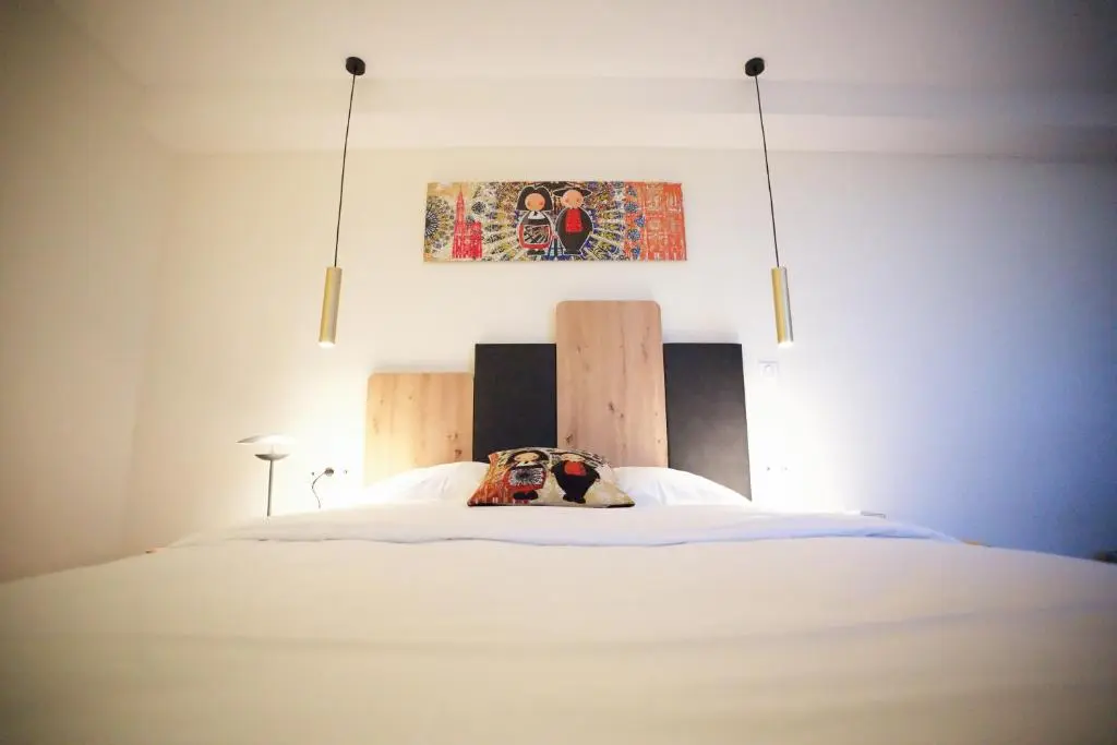 Arrow Hotel