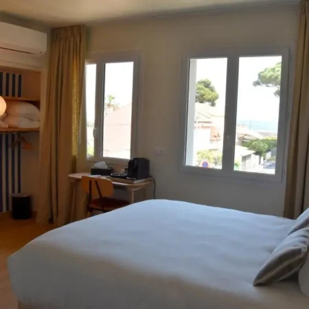 Hotel – Restaurant Le Kalliste Hyeres