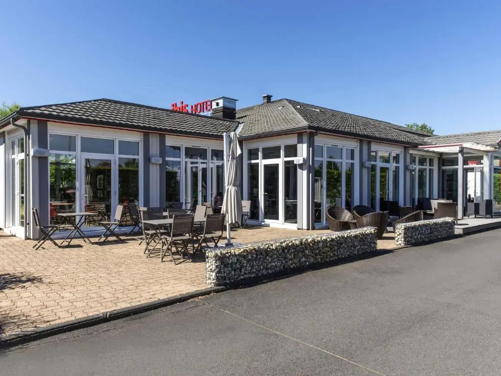 ibis Issoire