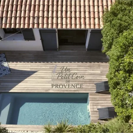Un Petit Coin De Provence