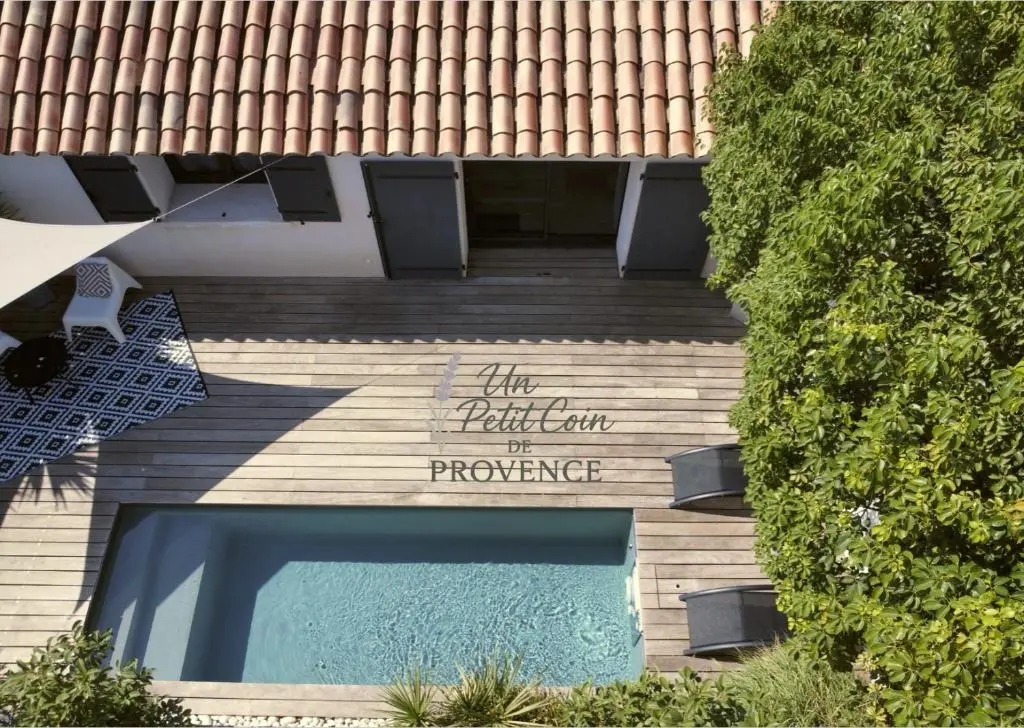 Un Petit Coin De Provence