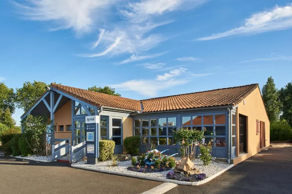 Kyriad Niort Est – La Creche