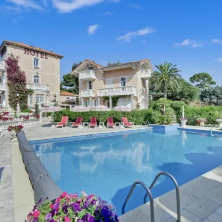 Hotel 4 etoiles La Croix Valmer – Chateau de Mei-Lese