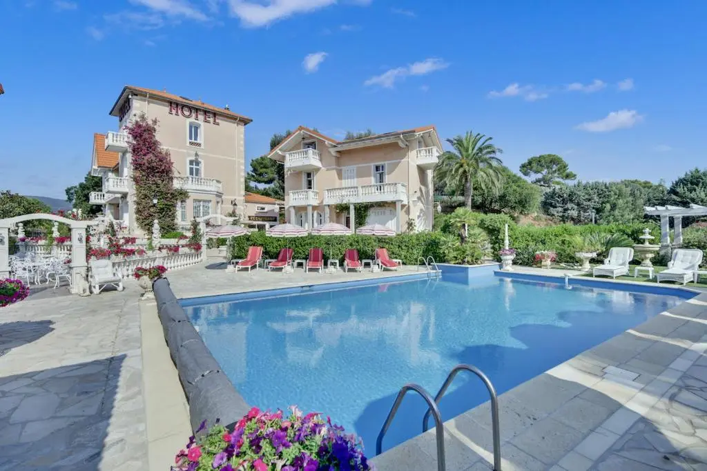 Hotel 4 etoiles La Croix Valmer – Chateau de Mei-Lese