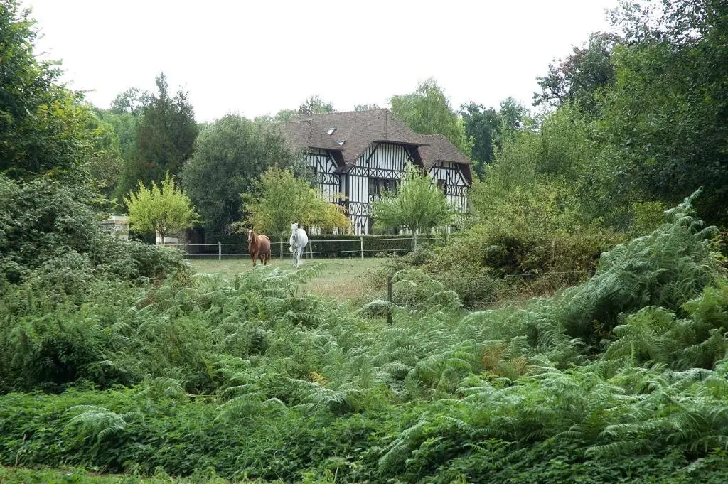 Le Pommier Doux, maison d’hote du Domaine du Chateau d’Argeronne