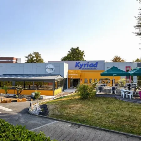 Hotel – Restaurant Kyriad LA ROCHE SUR YON
