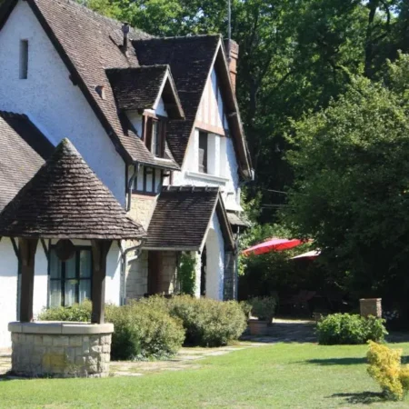 LES ENCLOS Bed and Breakfast