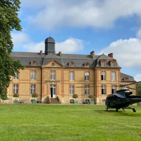 Chateau de Lauresse: Chambre d’hotes de luxe au Mans, avec piscine, spa, sauna et hammam et salle de reception, Sarthe