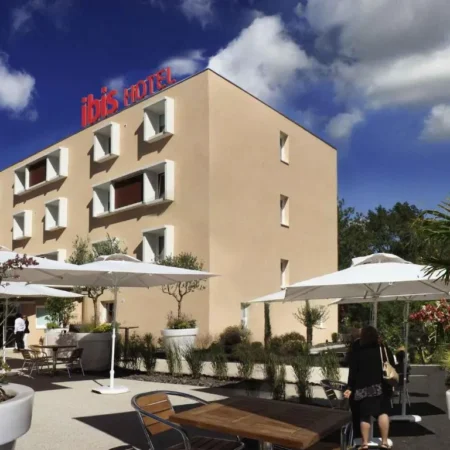 ibis Loriol Le Pouzin