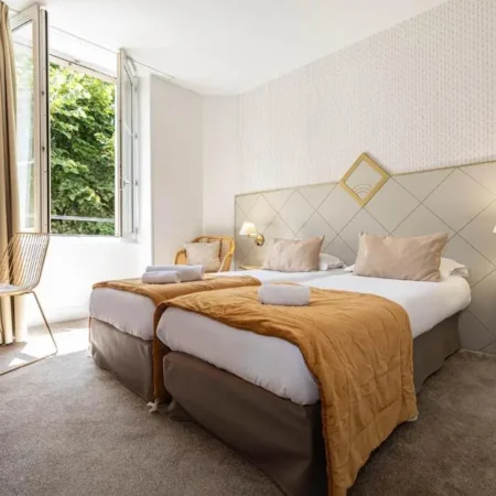 The Originals City, Hotel Bristol, Le Puy-en-Velay