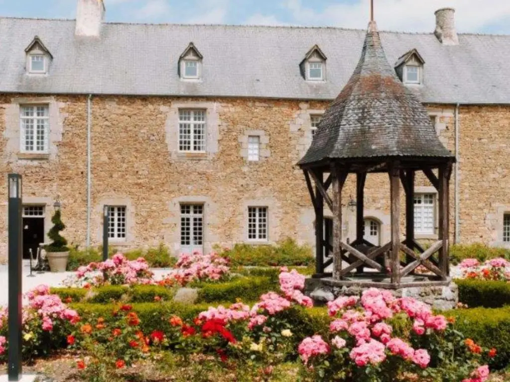 Hotel de L’Abbaye Le Tronchet – Handwritten Collection