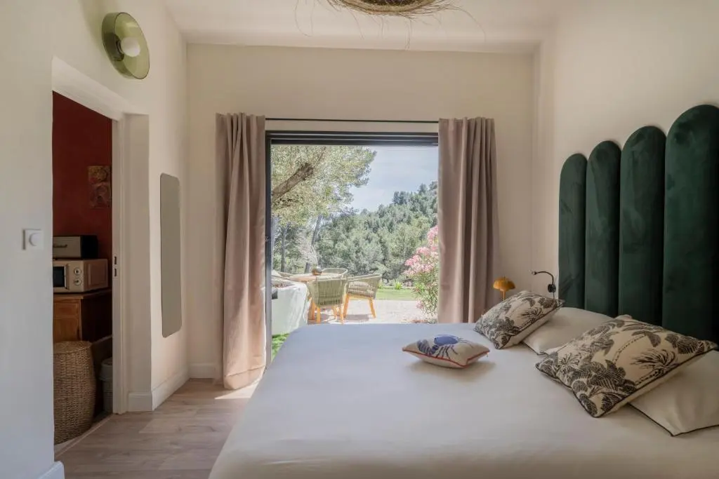Hotel des oiseaux, maison d’hotes – Baux de Provence