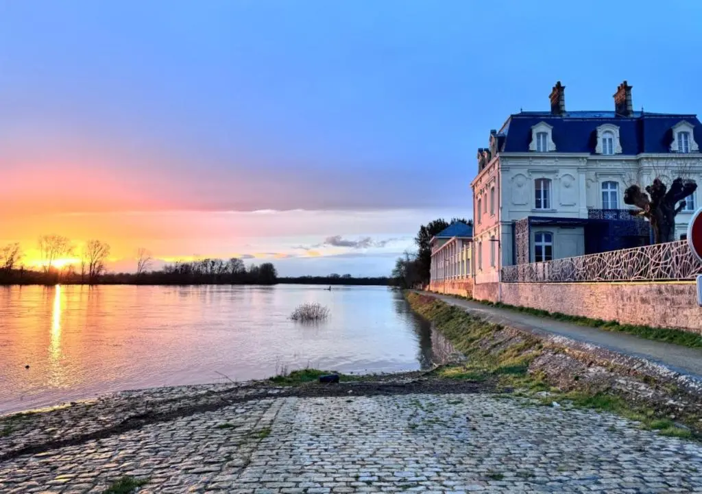 Hotel Les 3 Lieux – La Nuit, La Table, Le Bistrot