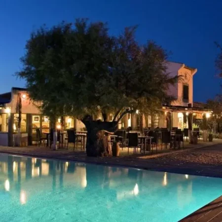 Hotel Les Arnelles – Hotel & Restaurant Camargue