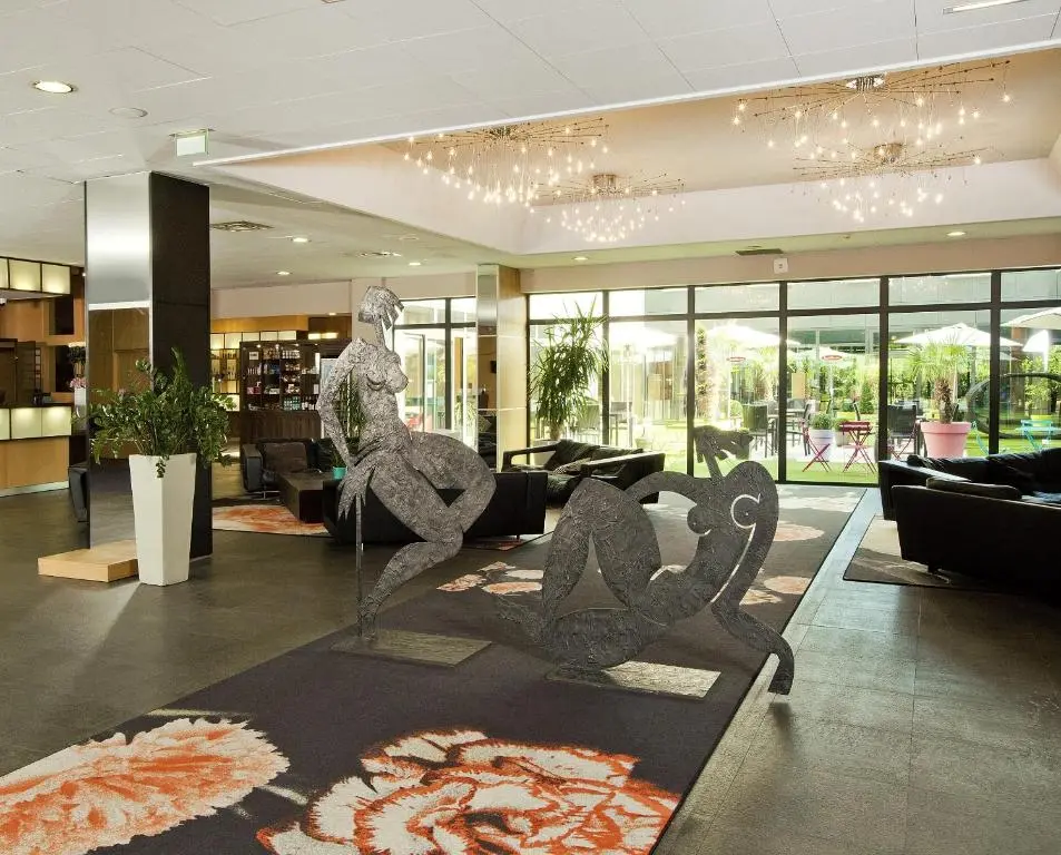 Appart Hotel – Residhome Suites Paris Senart