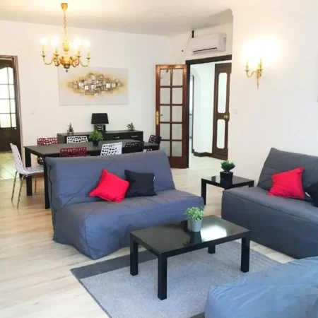 Appartement le Soleil 140 m2 climatise parking prive proche Sanctuaires