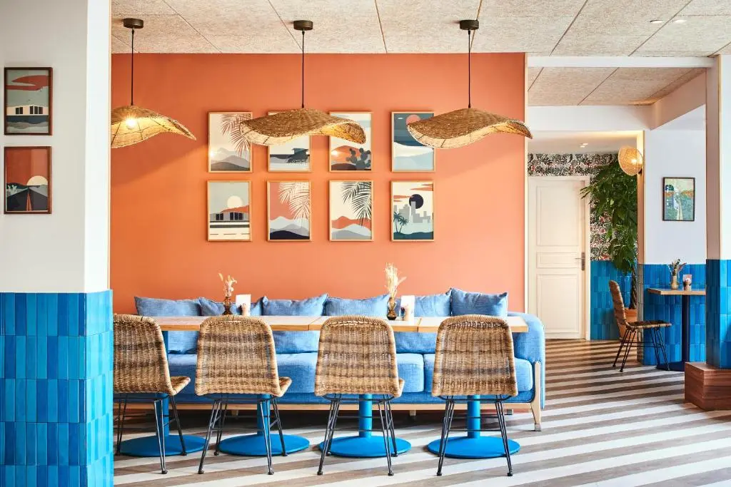 Hotel Chromatics by HappyCulture