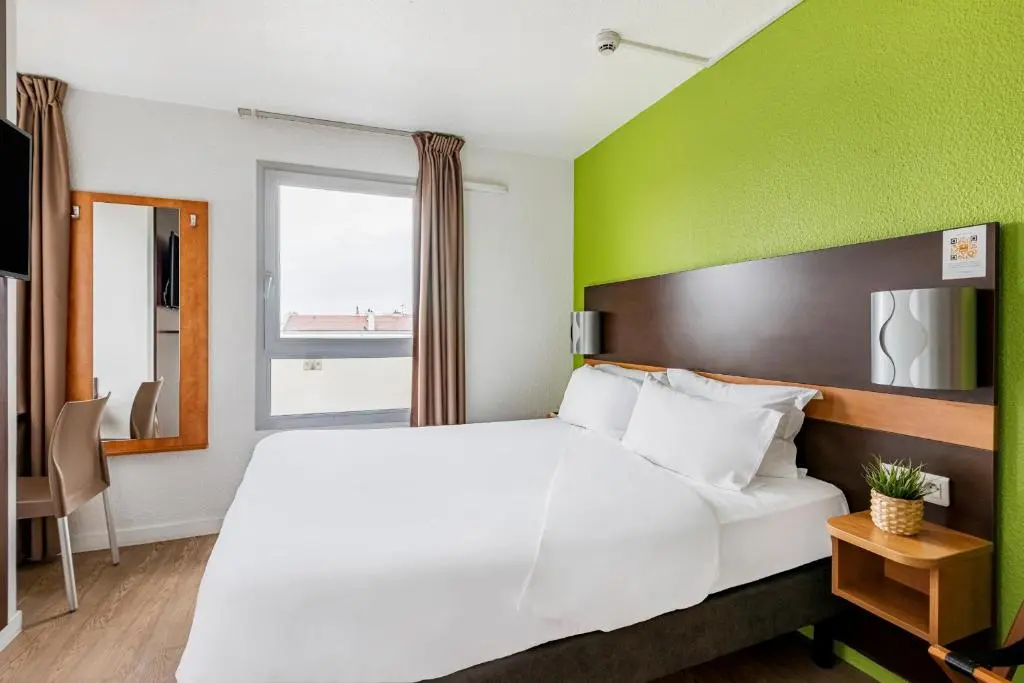 Hotel Premiere Classe Lyon Centre – Gare Part Dieu