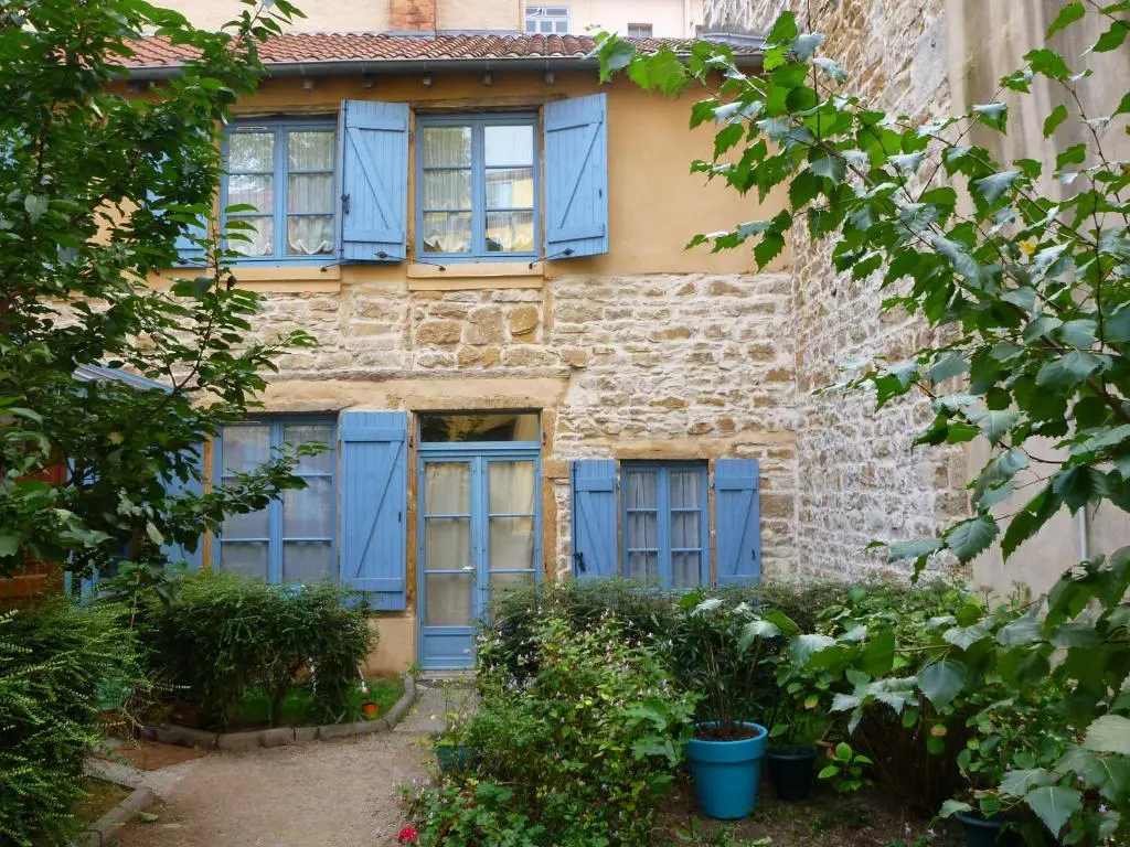 La marionnette du plateau