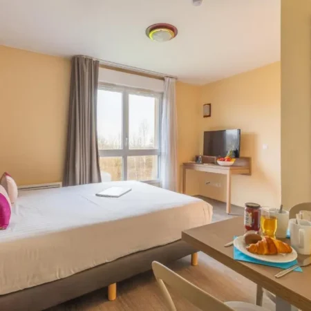 Zenitude Hotel-Residences – Versailles