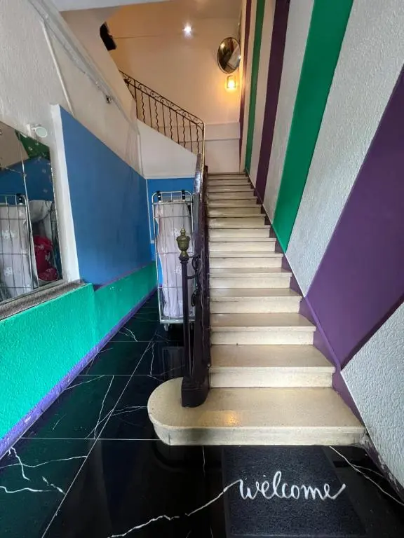 GAMBETTA HOTEL