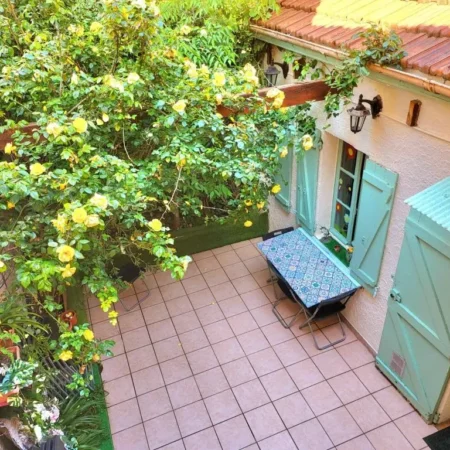 2p Jardin Calme Centre Ville Auberge de Jeunesse