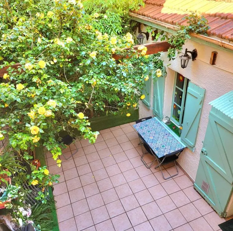 2p Jardin Calme Centre Ville Auberge de Jeunesse