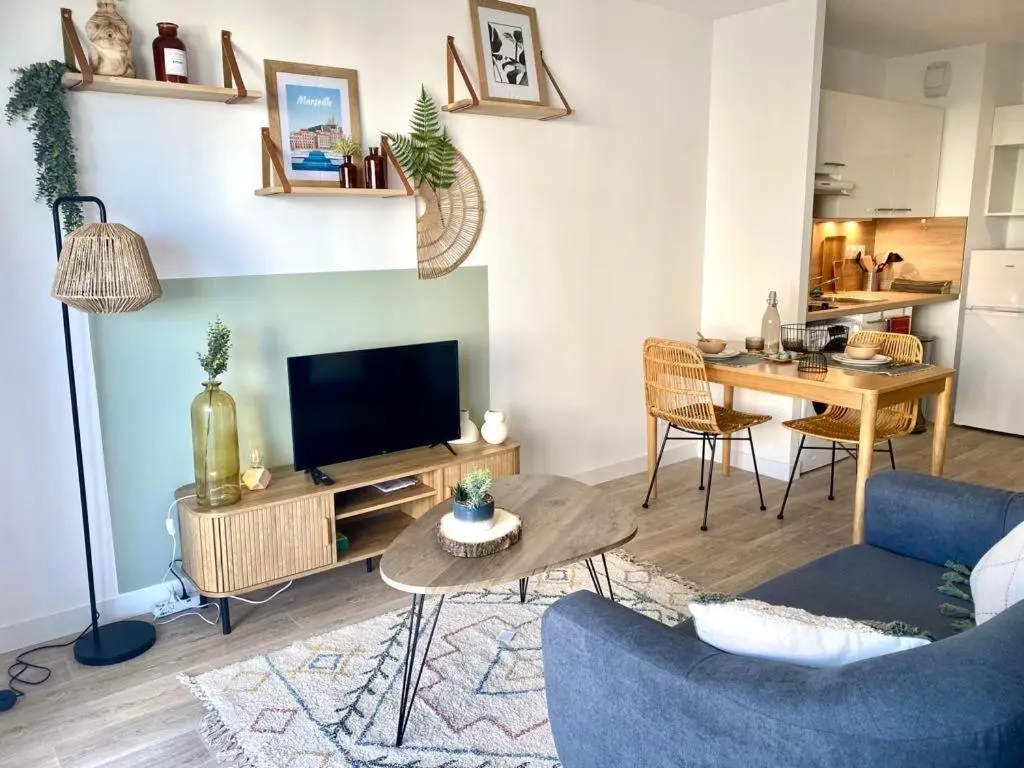 Residence Services Seniors Les Jardins d’Arcadie Marseille 9