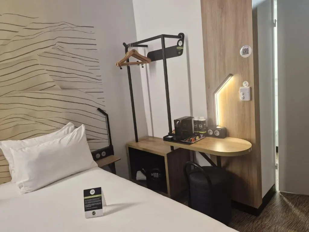 B&B Hotel Massy Gare TGV