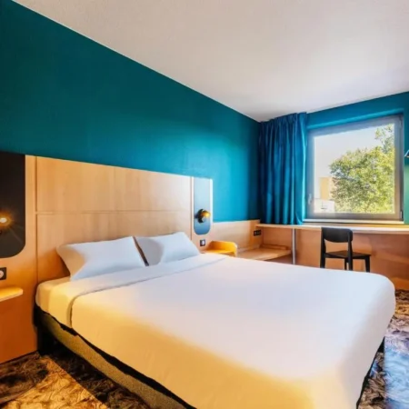 B&B HOTEL Maubeuge Gare
