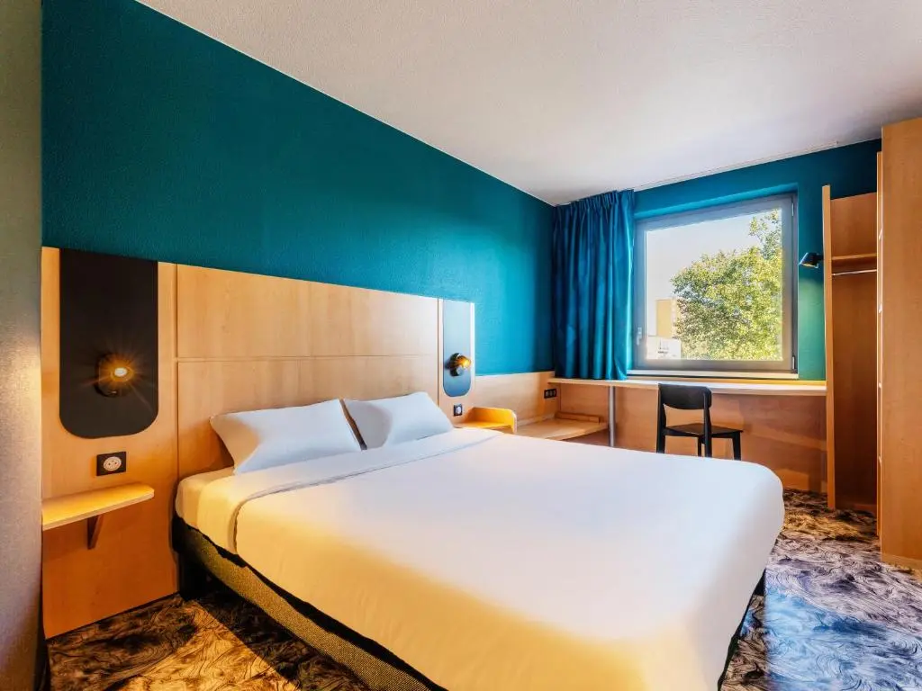 B&B HOTEL Maubeuge Gare
