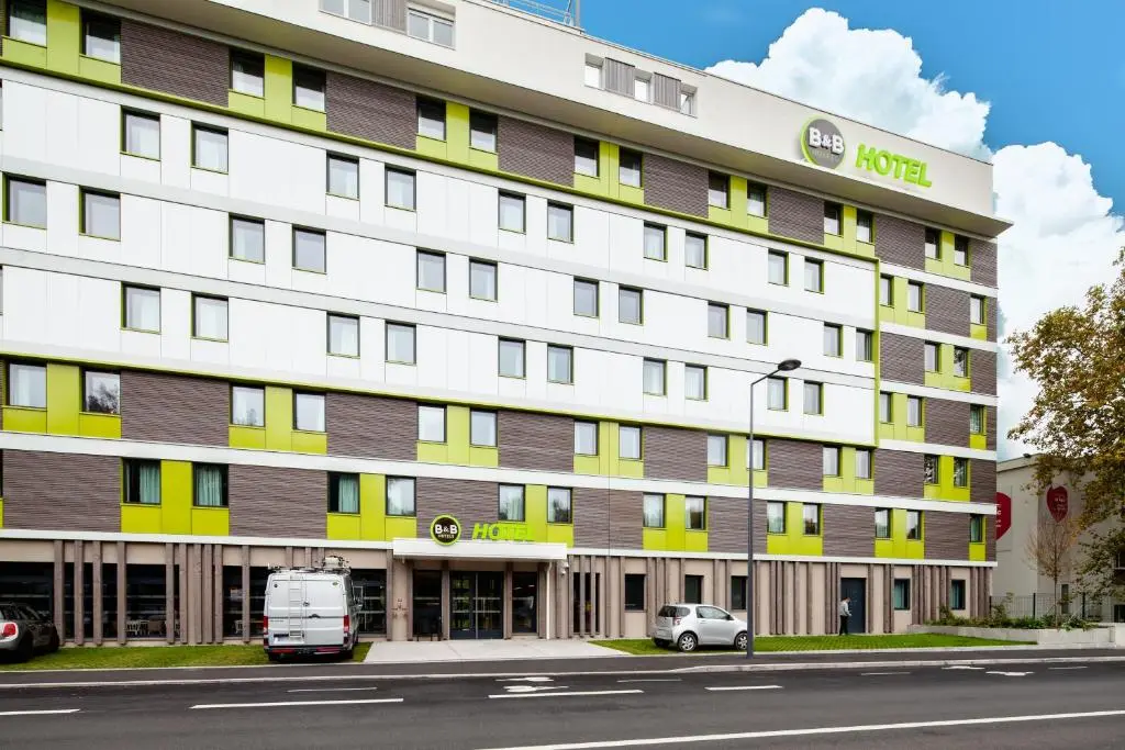 B&B Hotel Paris Meudon Velizy