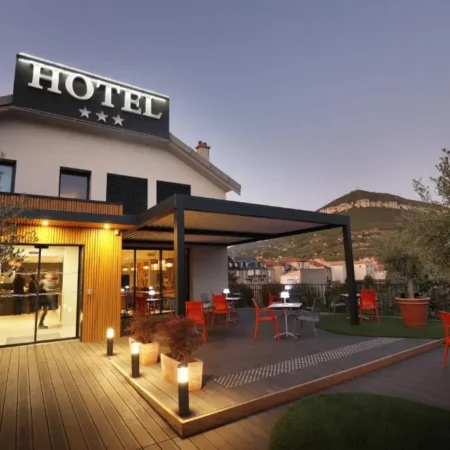 HOTEL LA CAPELLE MILLAU