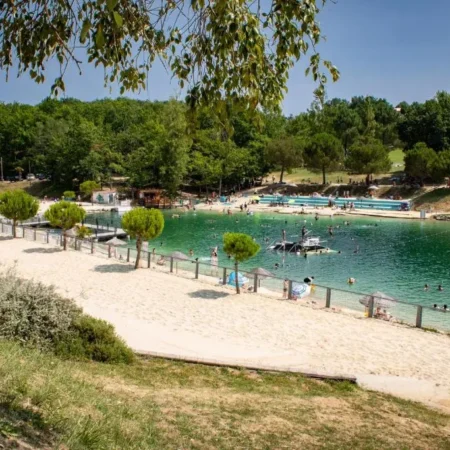Terres de France – Les Hameaux des Lacs