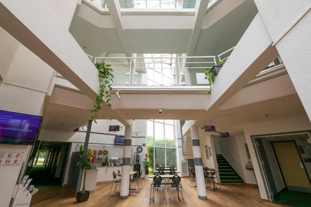 Hotel CERISE Auxerre